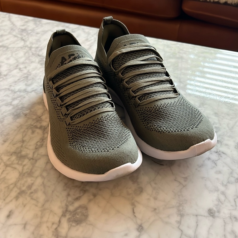 APL Techloom Breeze